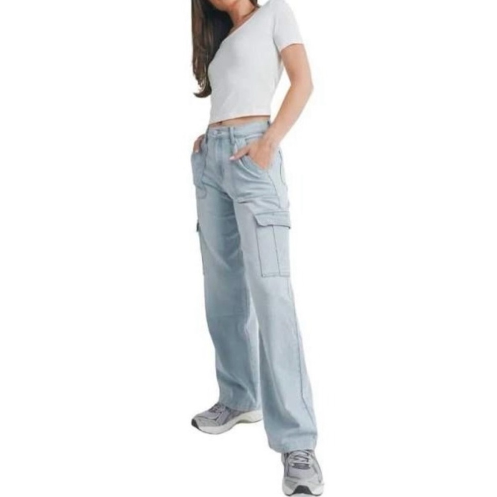 JBD. • Blue Light Wash High-Waisted Wide-Leg Cargo Jeans, 26 - Picture 2 of 16